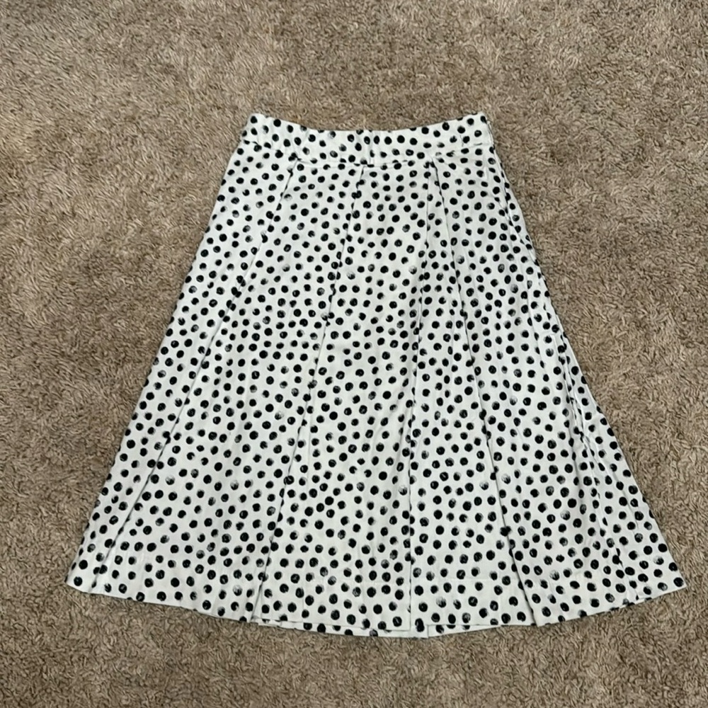 WHOWHATWEAR for Target. Polka Dot Skirt. Size 4.
